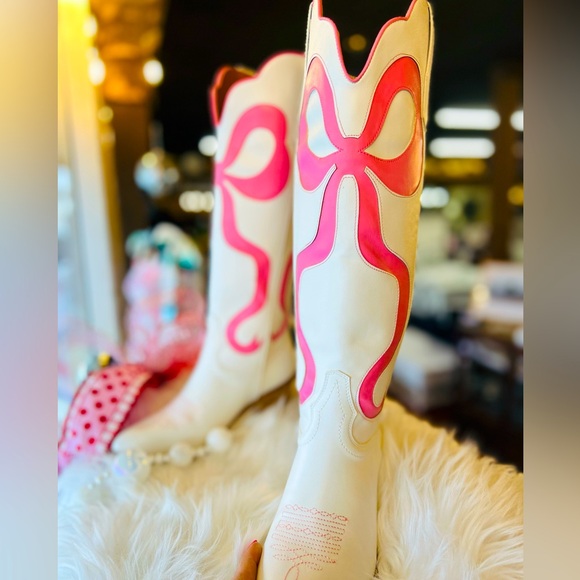 BEAST FASHION Shoes - White Cowgirl Boots with Pink bow beast fashion (Cocci) not from shein